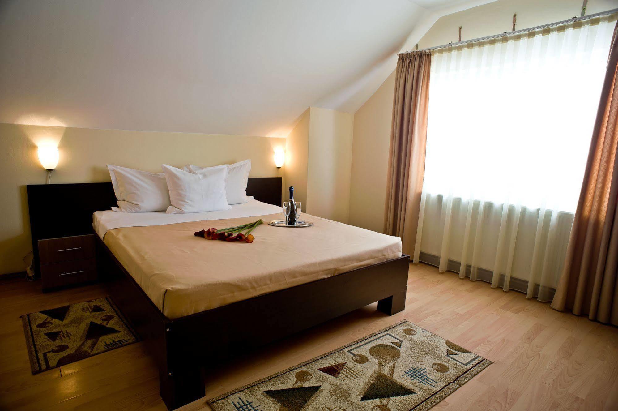 Pension Cluj Экстерьер фото